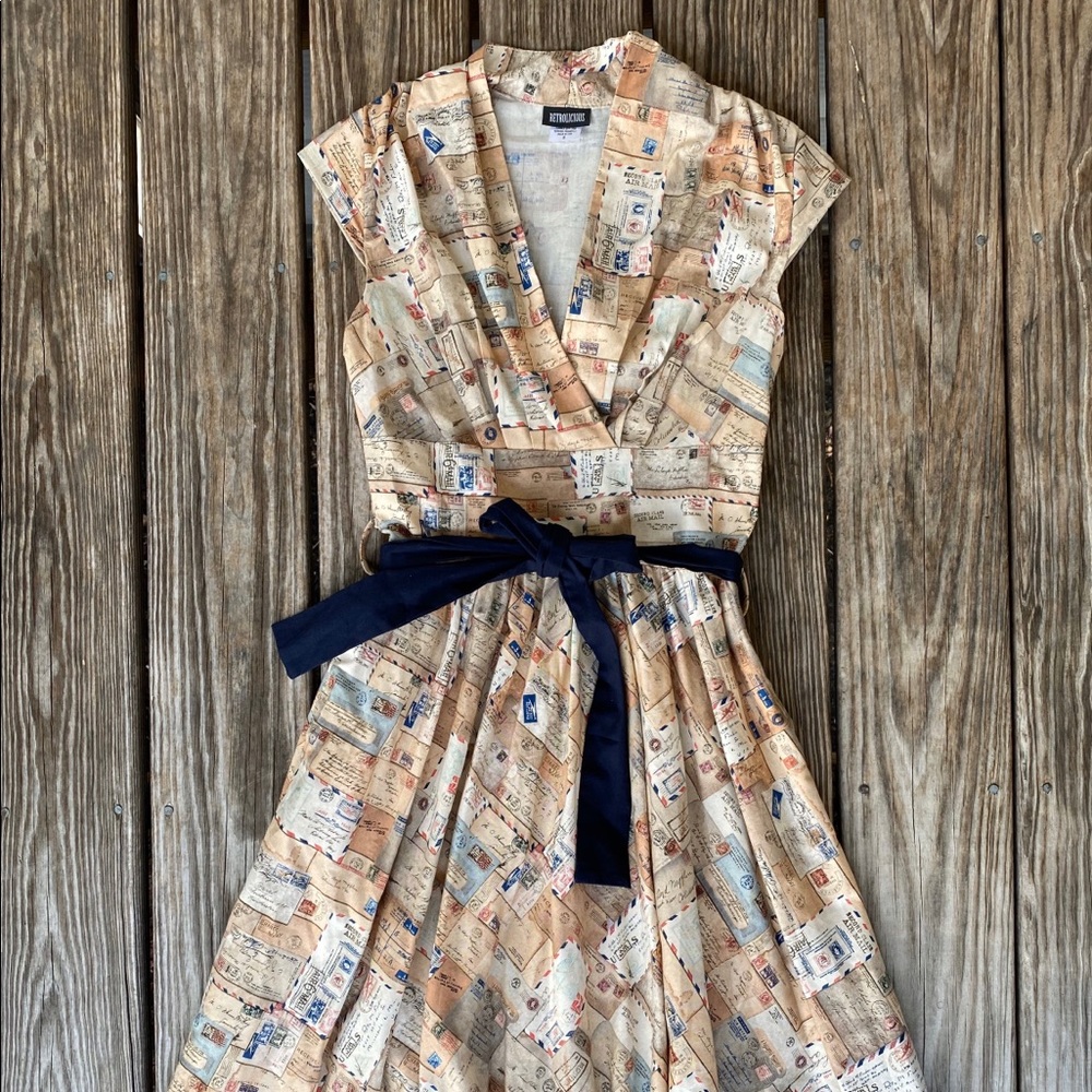 Retrolicious Modcloth Love Letters Dress